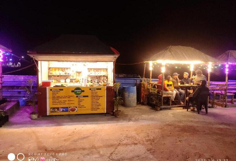 Отель Resort Garden Retreat Seaview