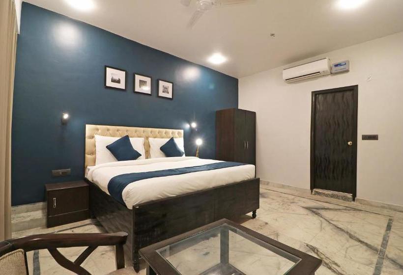 בית מלון כפרי Silverkey Executive Stays 36995 Ambika Inn Complex