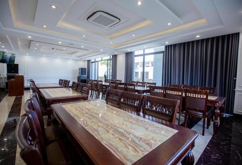 هتل Tan Truong Son Legacy