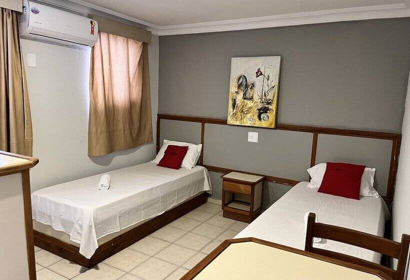 Отель Teófilo Otoni