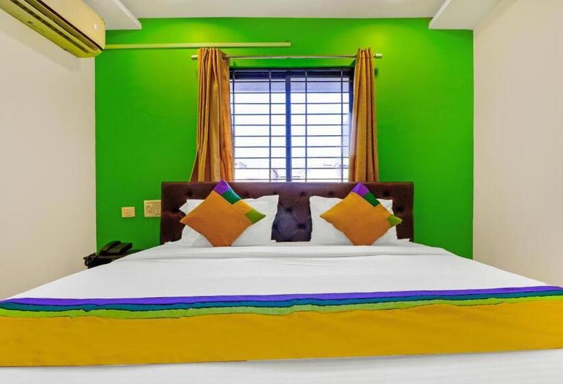 Itsy Hotels Carnival Inn