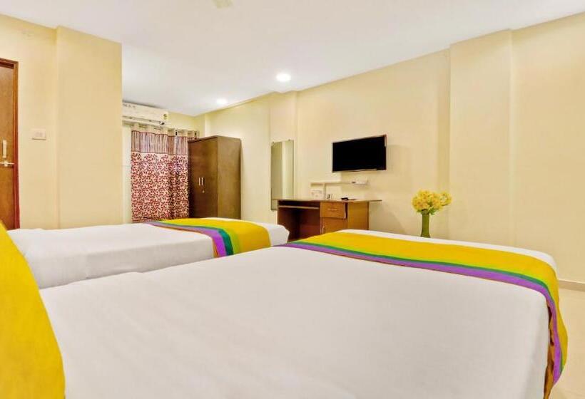 Itsy Hotels Carnival Inn