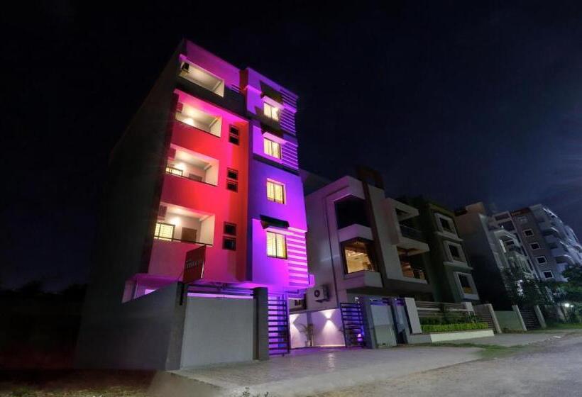 Itsy Hotels Carnival Inn