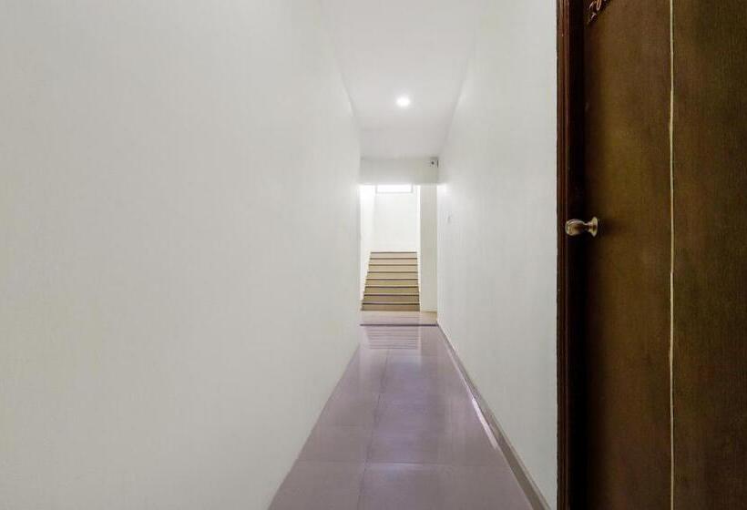 Itsy Hotels Carnival Inn