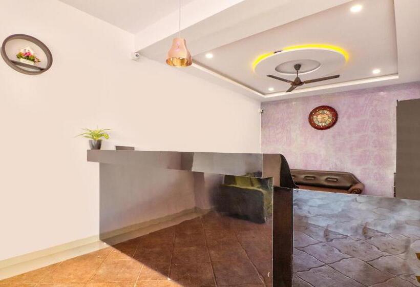 Itsy Hotels Carnival Inn