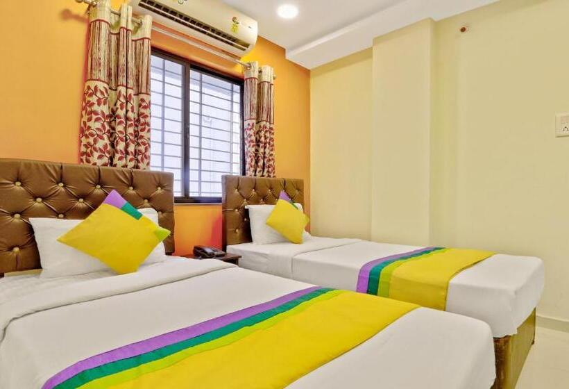 Itsy Hotels Carnival Inn