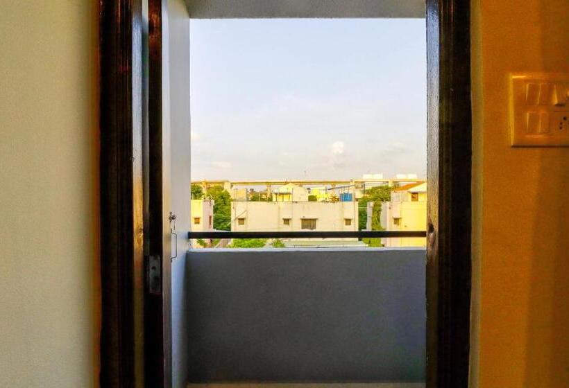 Itsy Hotels Carnival Inn