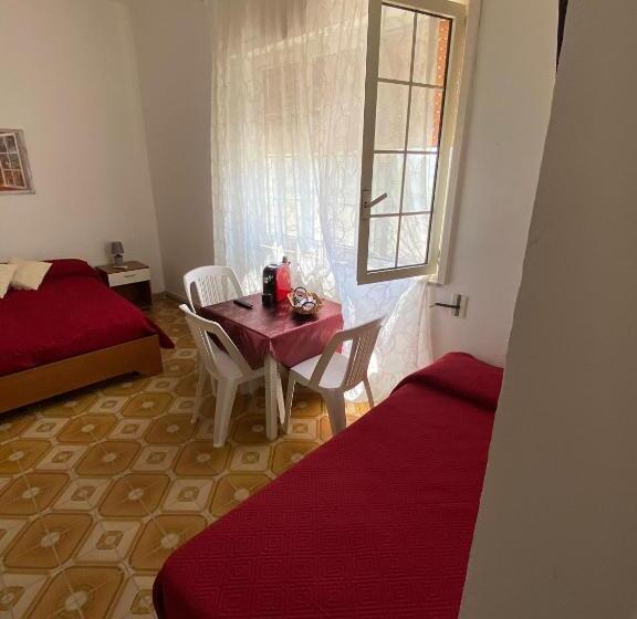 פנסיון Affittacamere Minerva