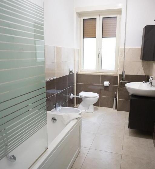 פנסיון Bed A Cavour