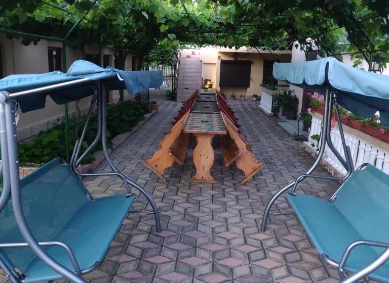 פנסיון Casa Elena