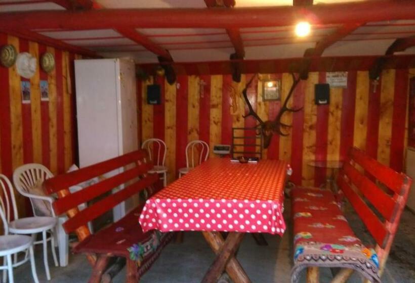 ペンション Casa Emilia