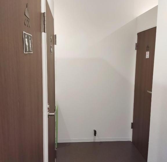 Pension (Hôtel basse catégorie) セルフチェックイン Guest House Shukugo Utsunomiya