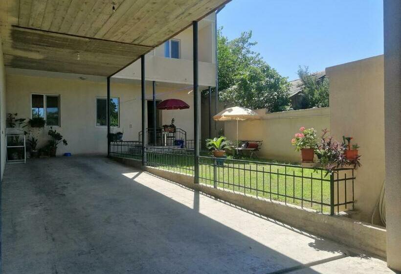 پانسیون Guesthouse Different