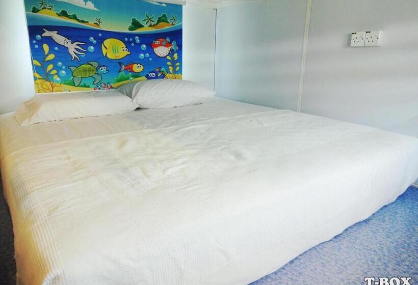 אתר נופש T-box Sungai Lembing