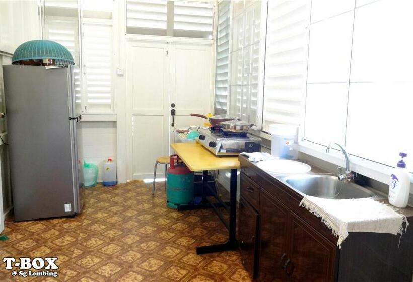 אתר נופש T-box Sungai Lembing