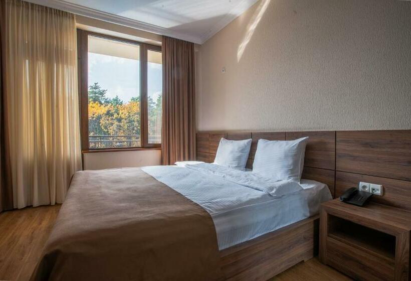 Zuzumbo Resort & Spa