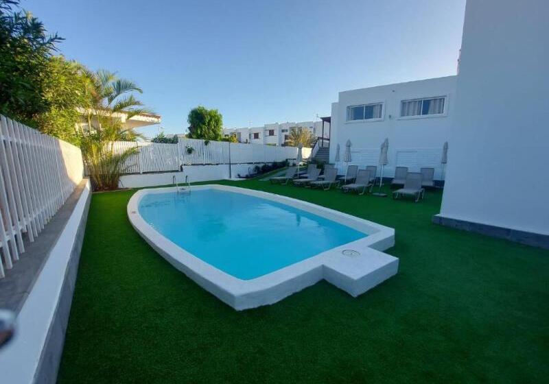 Apartamentos Miami Playa