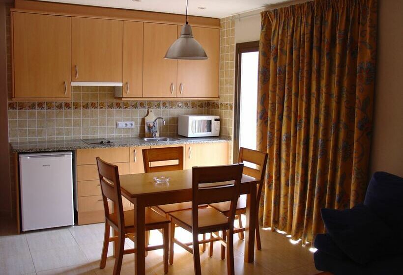 Apartamentos Ull de Bou