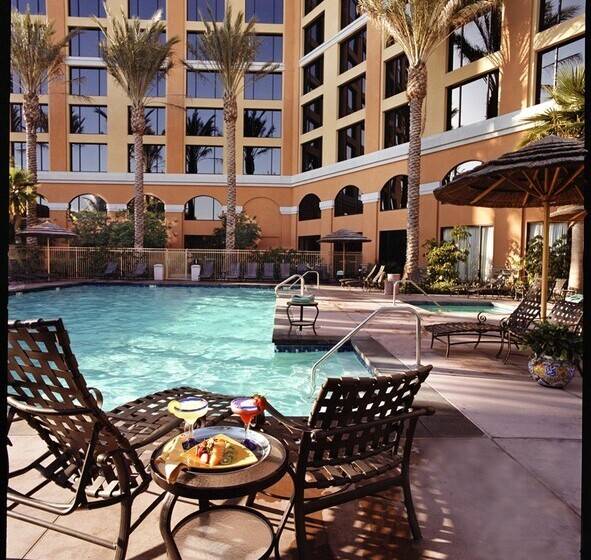 Delta Hotels By Marriott Anaheim Garden Grove