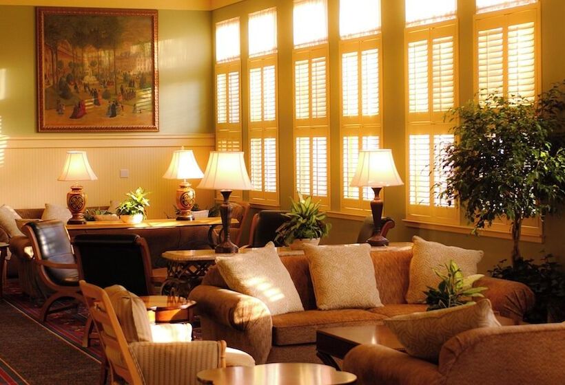 Disney's Saratoga Springs Resort & Spa