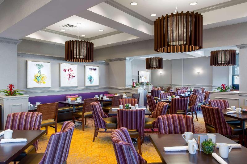 Doubletree By Hilton Hotel Savannah Historic District