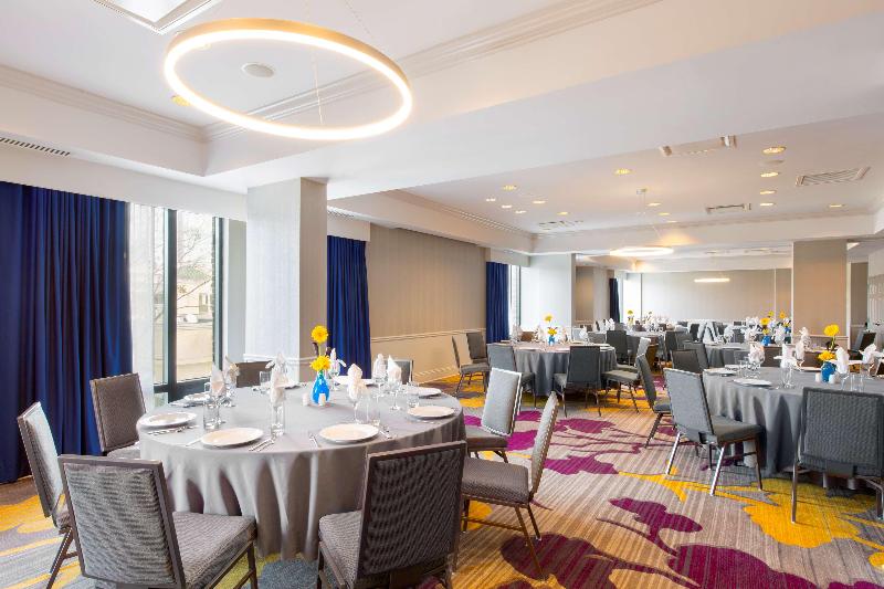 Doubletree By Hilton Hotel Savannah Historic District