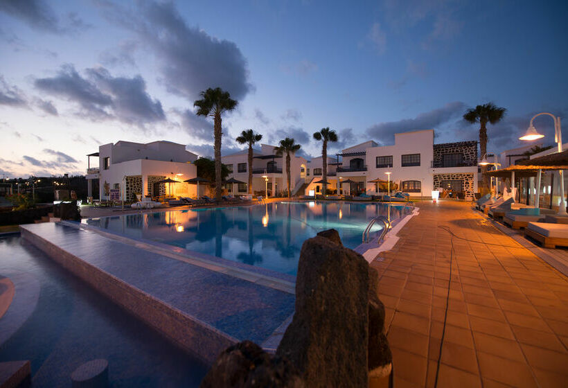 HD Pueblo Marinero - Adults Only