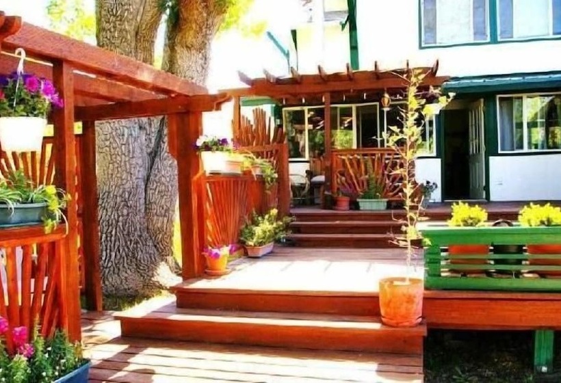 Historic Smith Hotel B&b