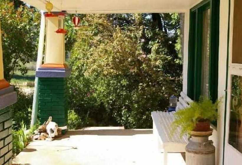 Historic Smith Hotel B&b