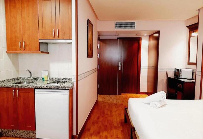 مسافرخانه Hosteria Sara By Gaiarooms