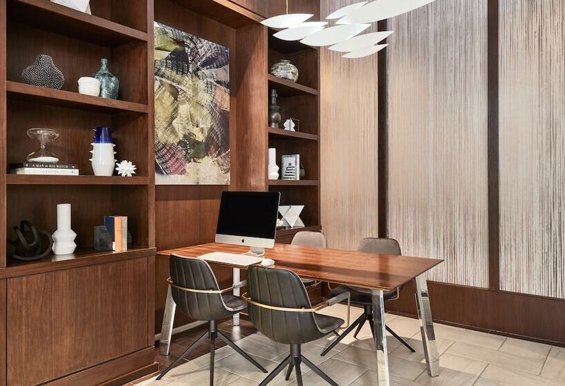 Ac Hotel By Marriott New Orleans French Quarter