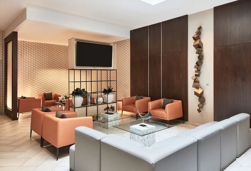 Ac Hotel By Marriott New Orleans French Quarter