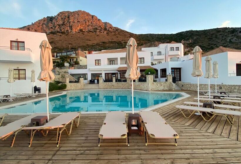 בית מלון כפרי Amazones Village Suites