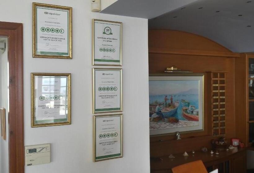 בית מלון כפרי Amazones Village Suites