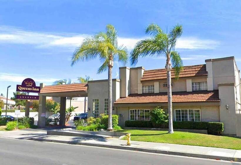 فندق Queens Inn Anaheim
