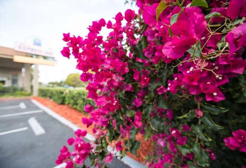 فندق Queens Inn Anaheim