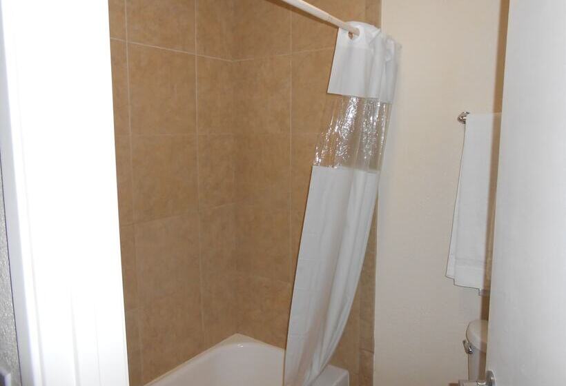 فندق Queens Inn Anaheim