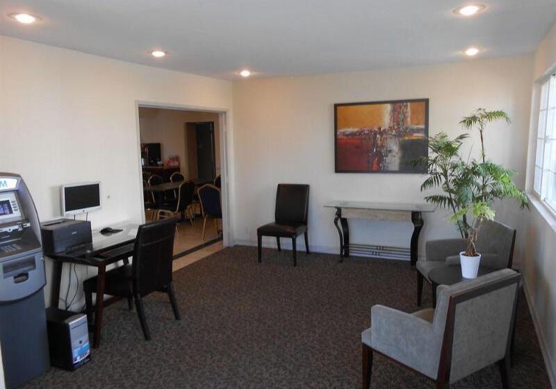 فندق Queens Inn Anaheim