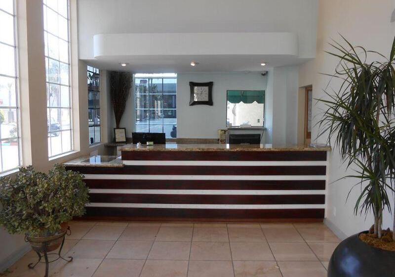 فندق Queens Inn Anaheim