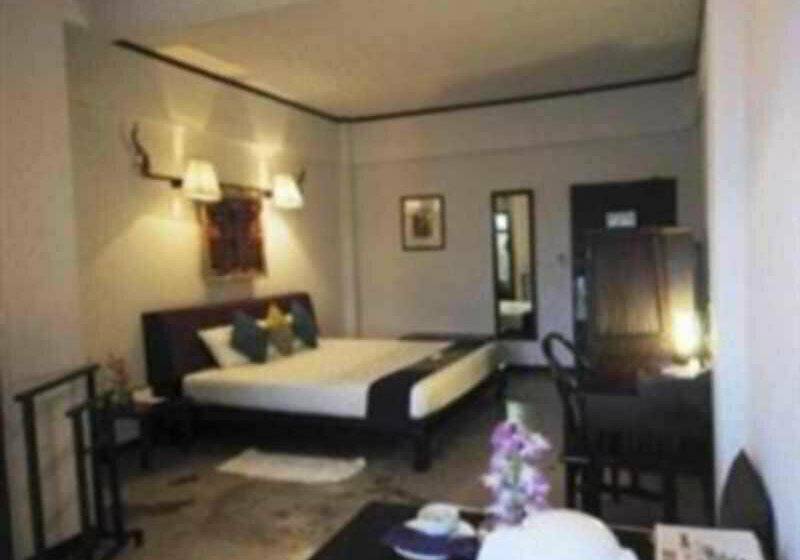 בית מלון כפרי Ananda Museum Gallery