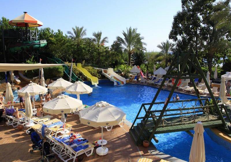 ホテル Aqi Pegasos Royal