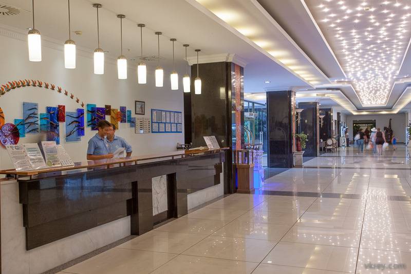 ホテル Aqi Pegasos Royal