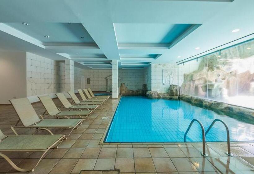 فندق Kapetanios Aqua Resort