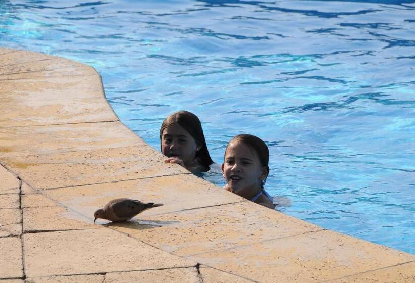 هتل Arapey Oasis Termal