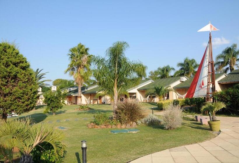 هتل Arapey Oasis Termal