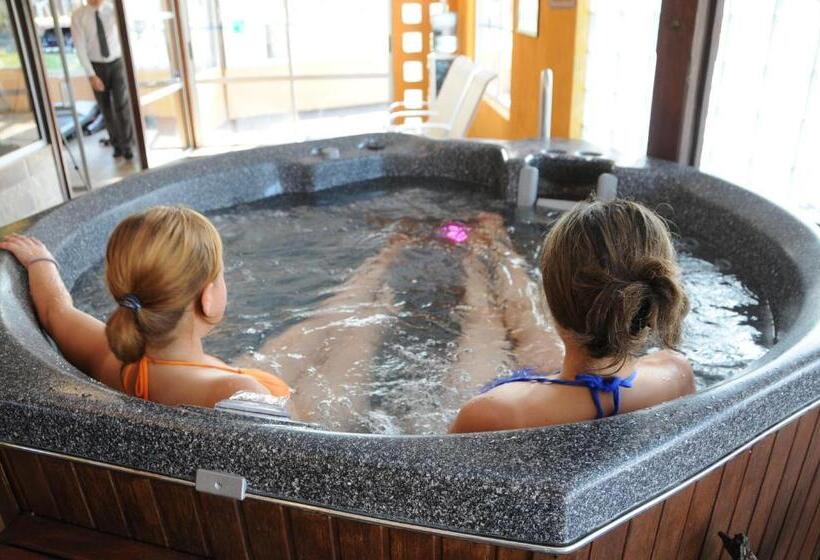 هتل Arapey Oasis Termal