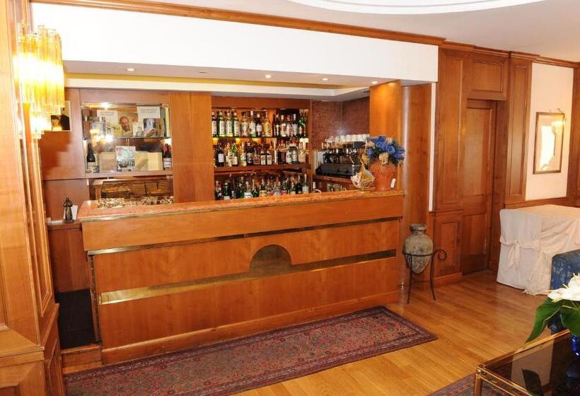 ホテル Benito Al Bosco