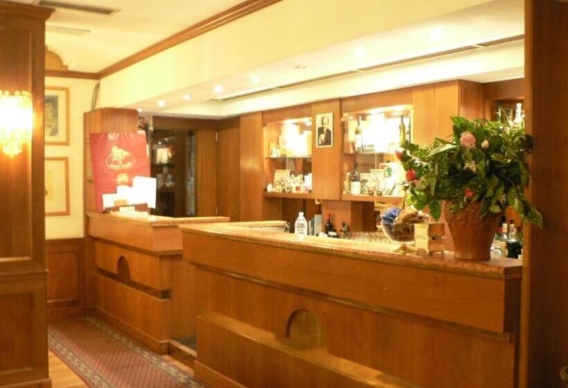 ホテル Benito Al Bosco