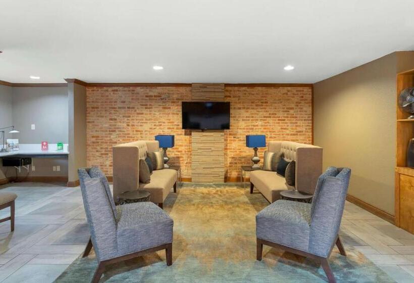 בית מלון כפרי Best Western Natchitoches Inn