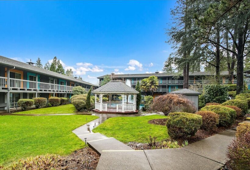 هتل Best Western Portland West Beaverton